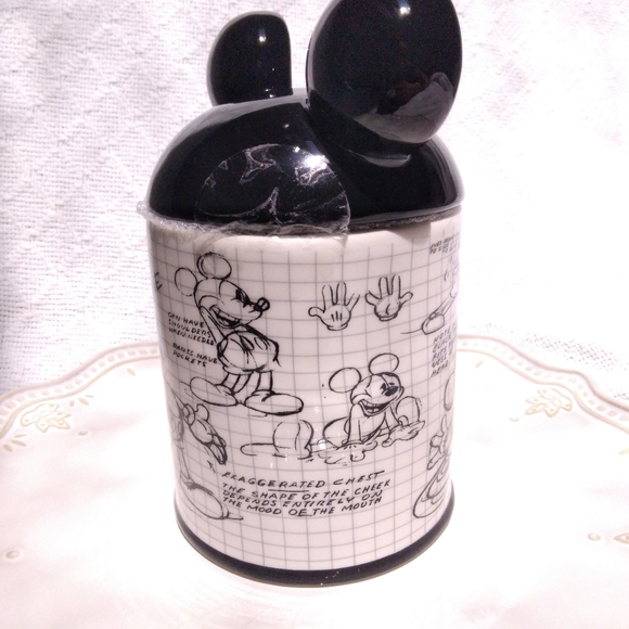 NWT Disney Mickey Mouse Sketchbook Covered Mug 17oz - Picture 4 of 7
